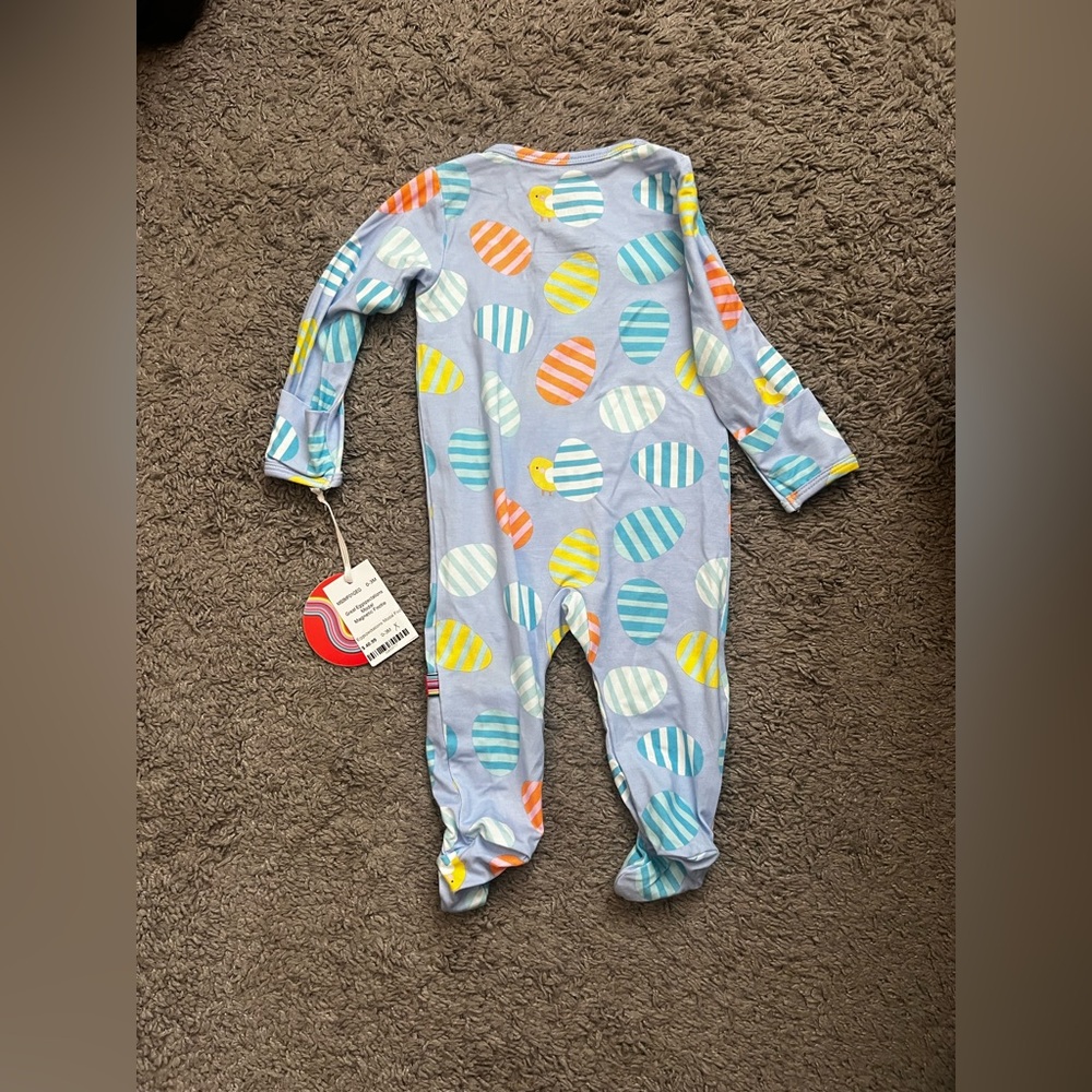 NWT Magnetic Me Magnetic Convertible Coverall in Great Eggspectations - Picture 6 of 7